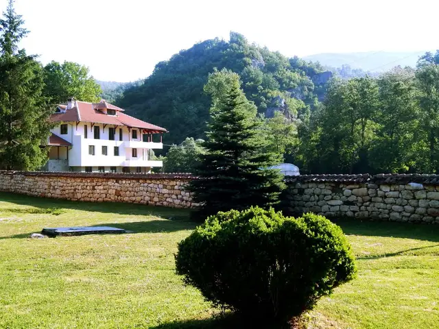 Manastir Poganovo u kanjonu reke Jerme